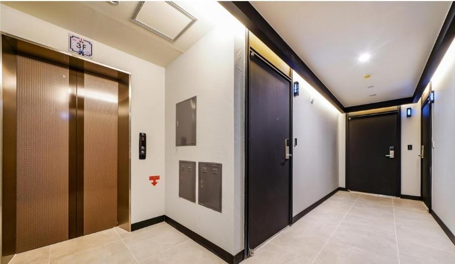 Billy Hotel