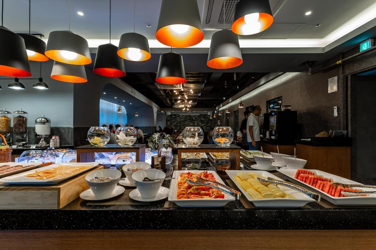 Centum Primus Hotel 4*