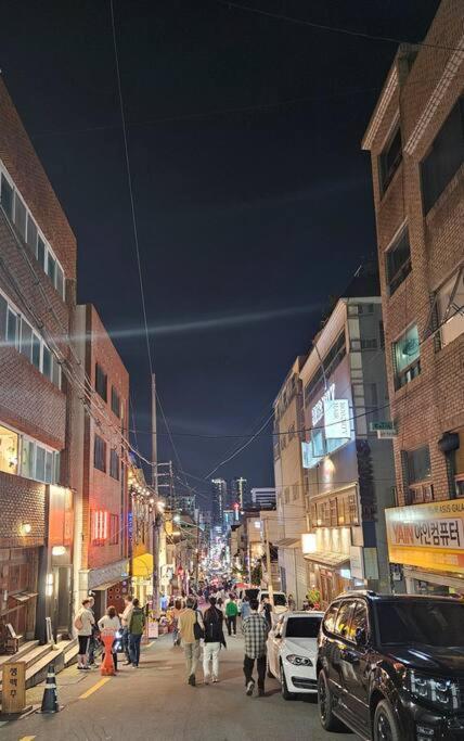 Jeonpo 79 Apartment *