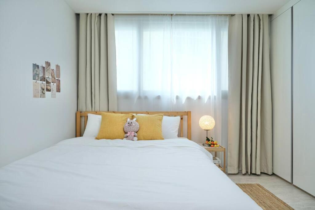 Jeonpo 79 Apartment *