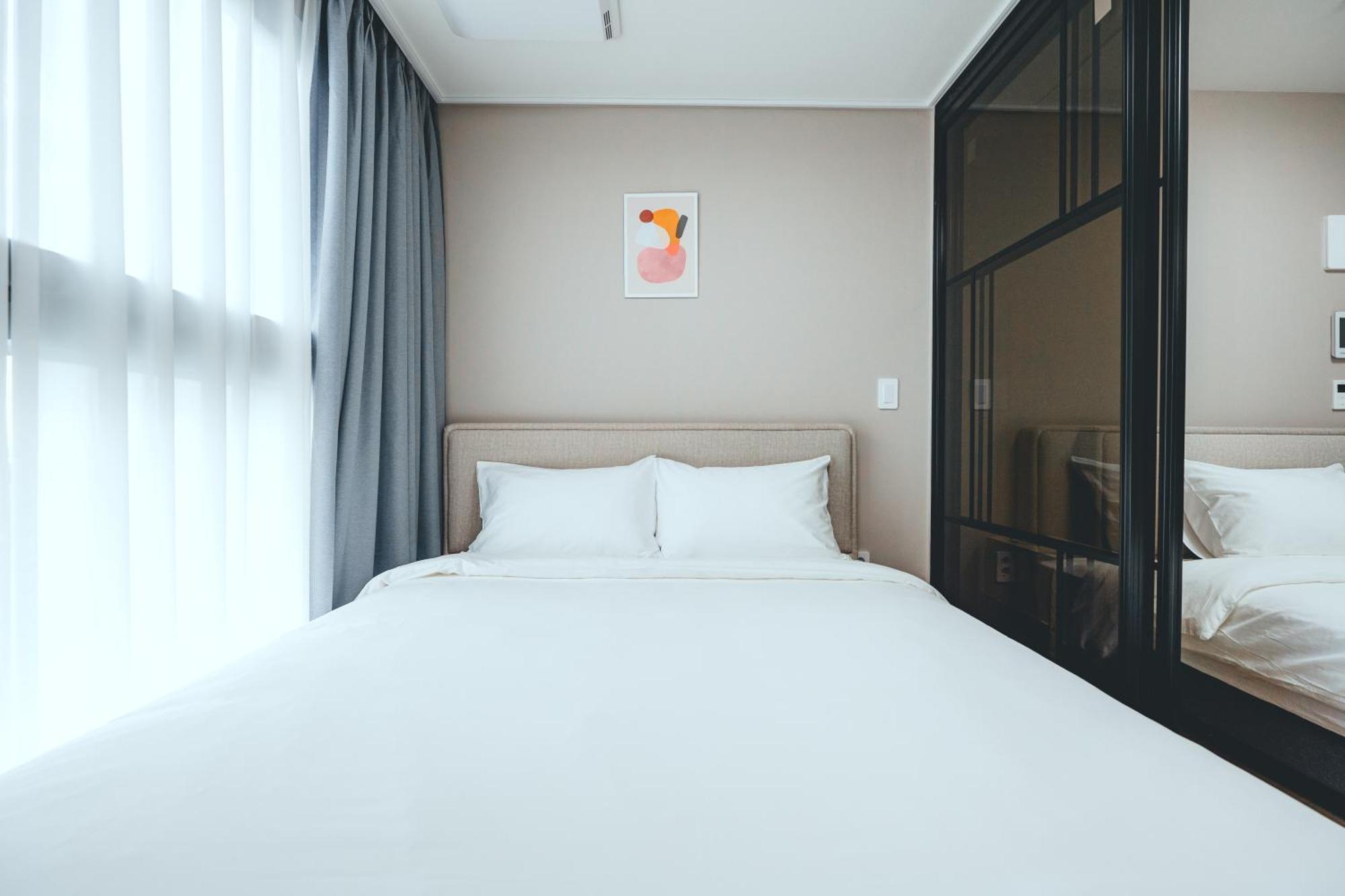 H Avenue Sasang Station Hotel