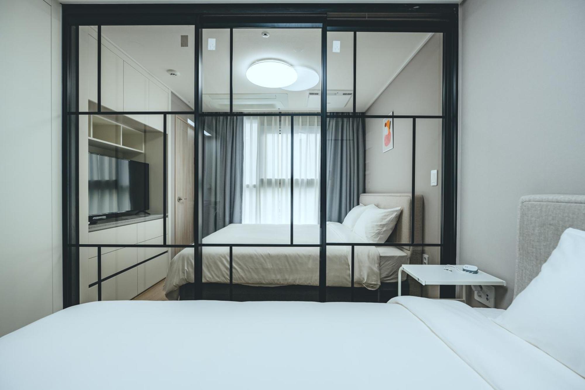 Hotel H Avenue Sasang Station