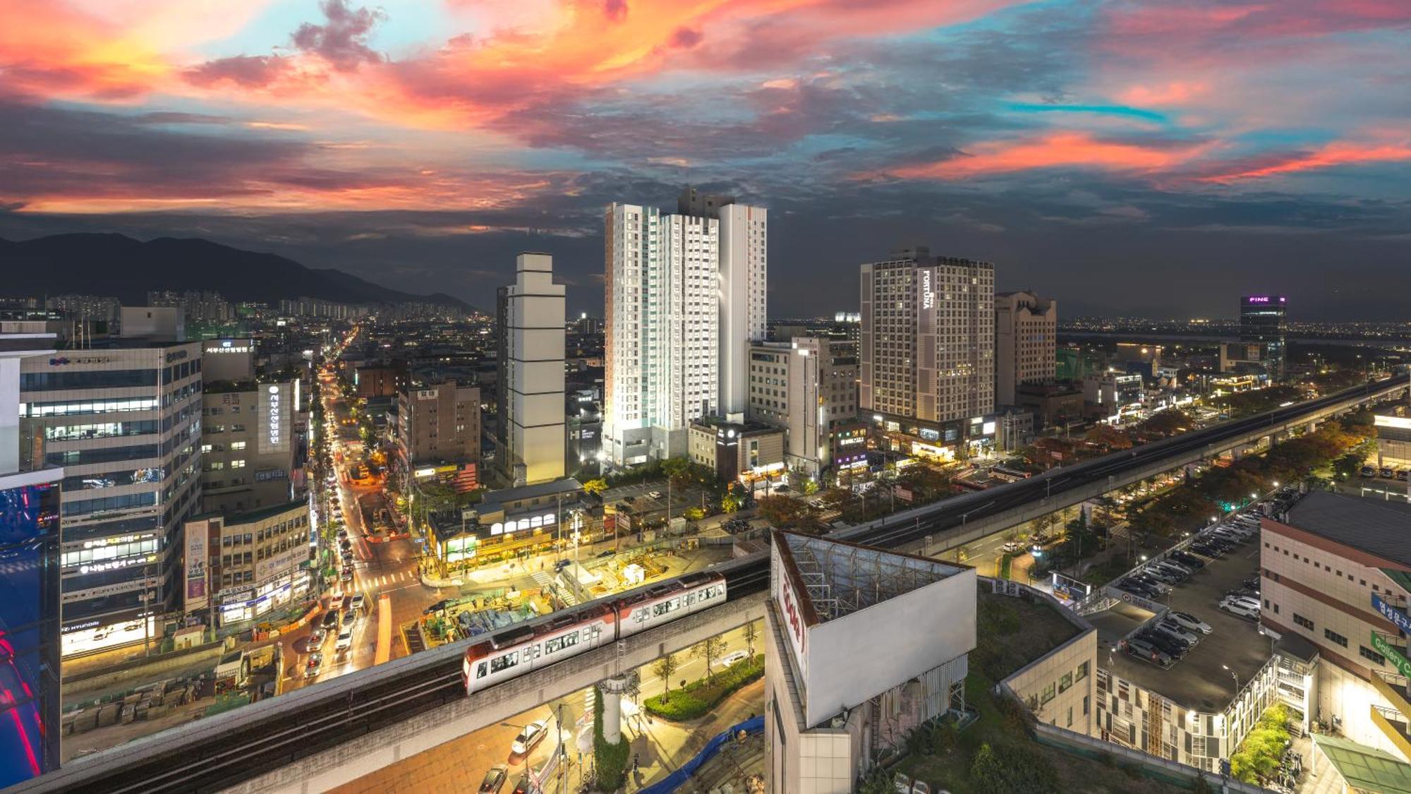 H Avenue Sasang Station