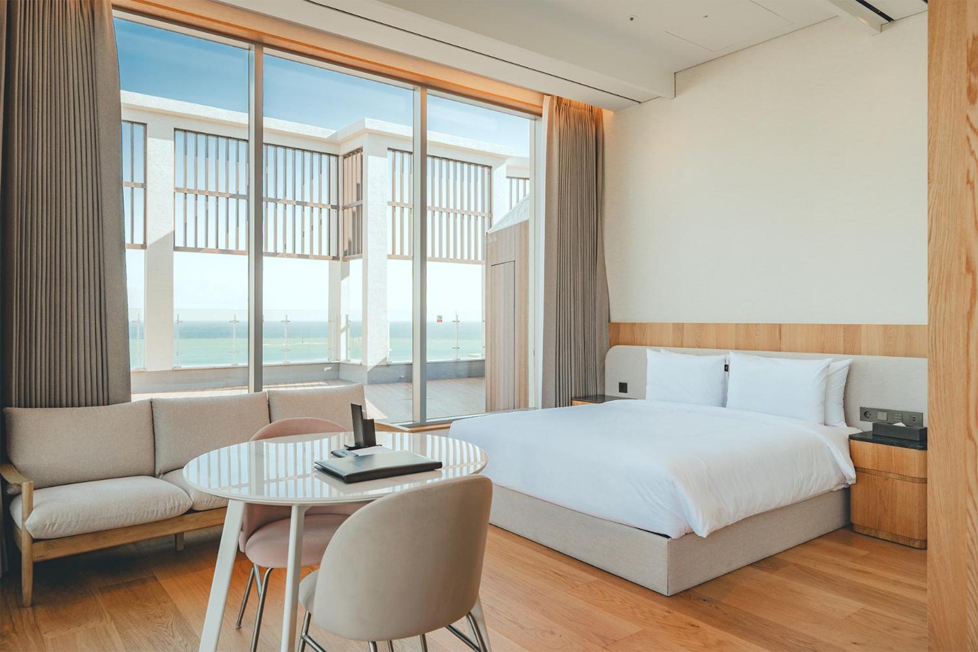 Hotel Mer De Laube 4*
