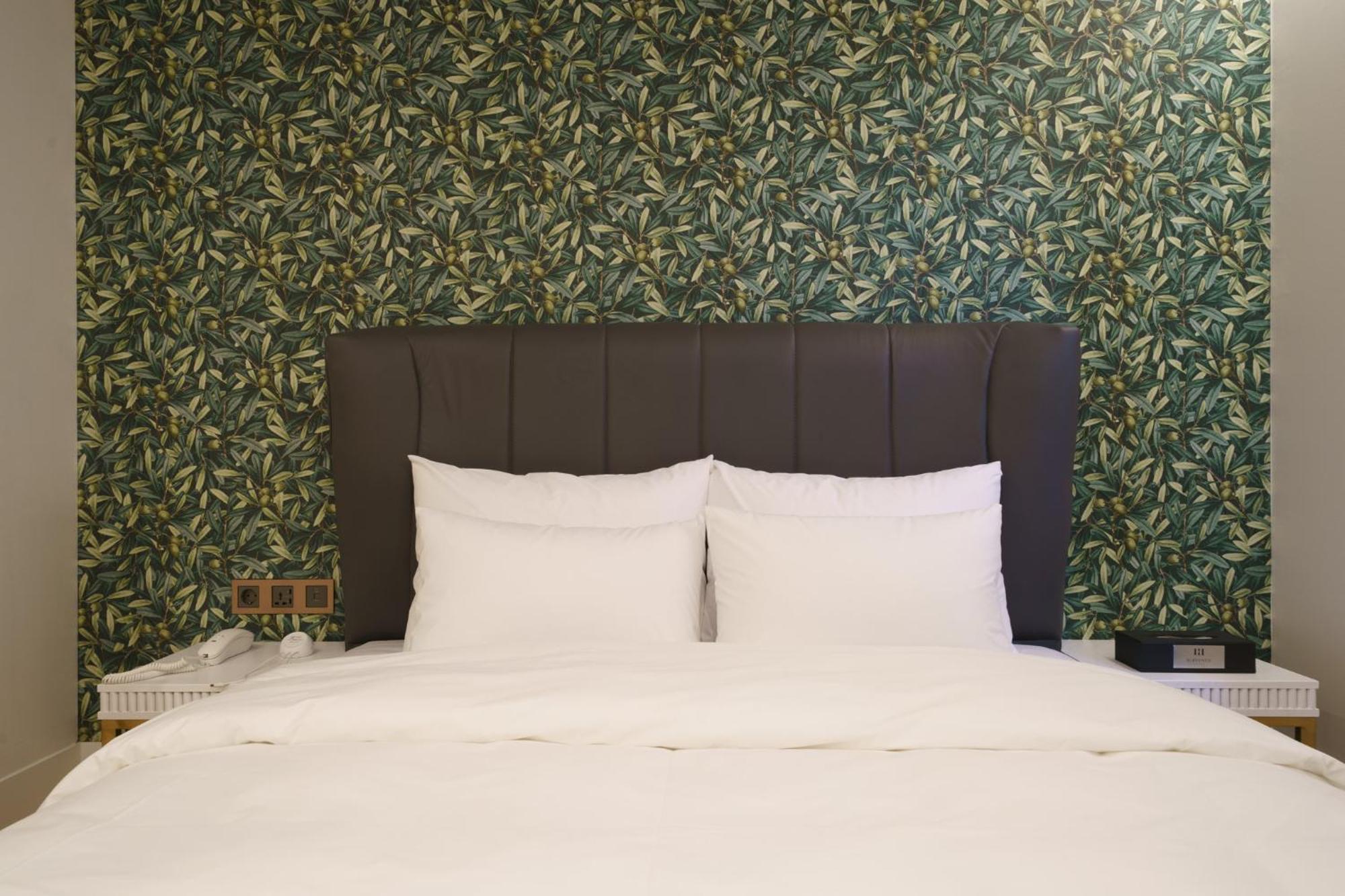 H Avenue Jeonggwan Branch Hotel *