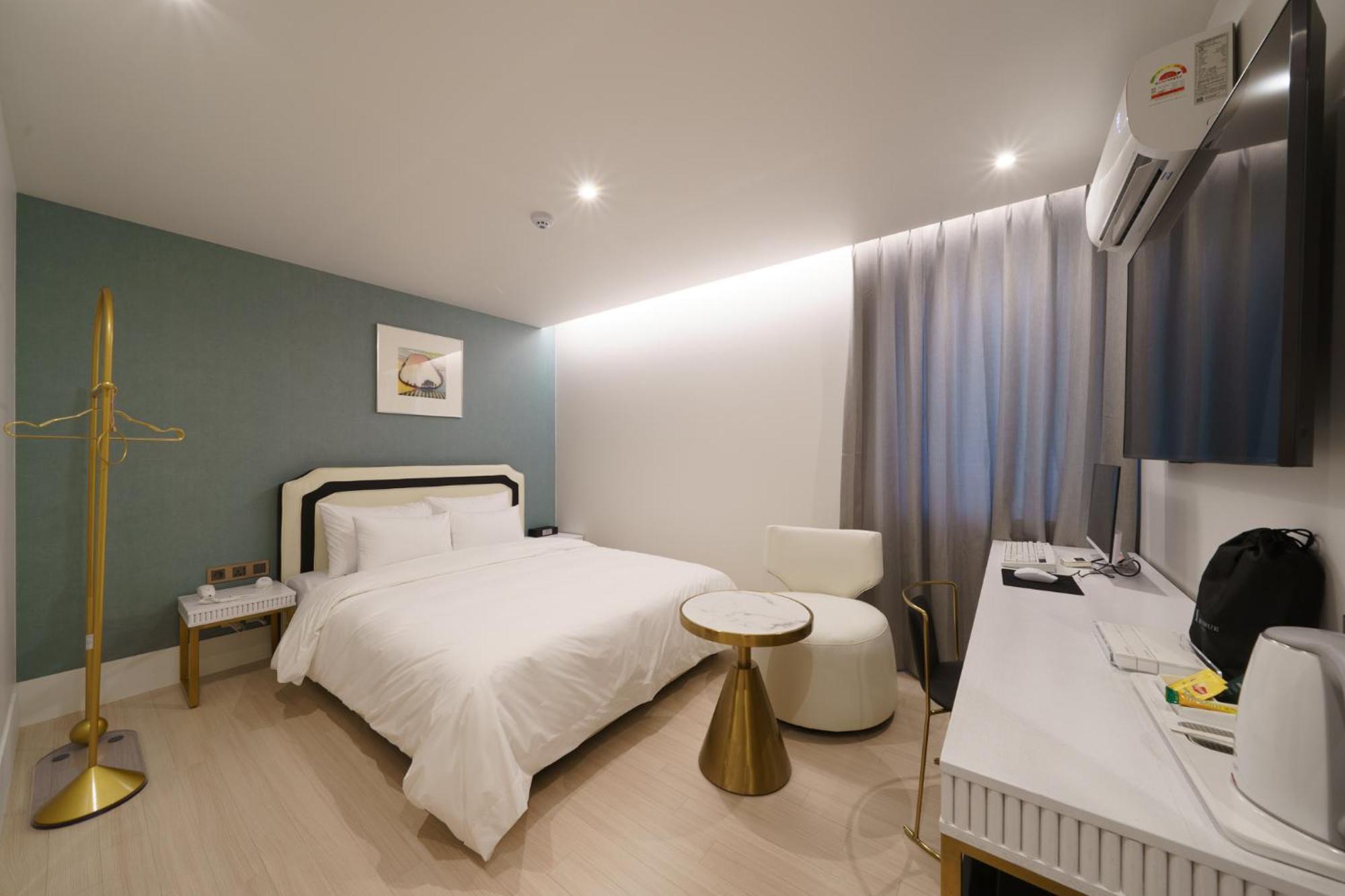 H Avenue Jeonggwan Branch Hotel Busan