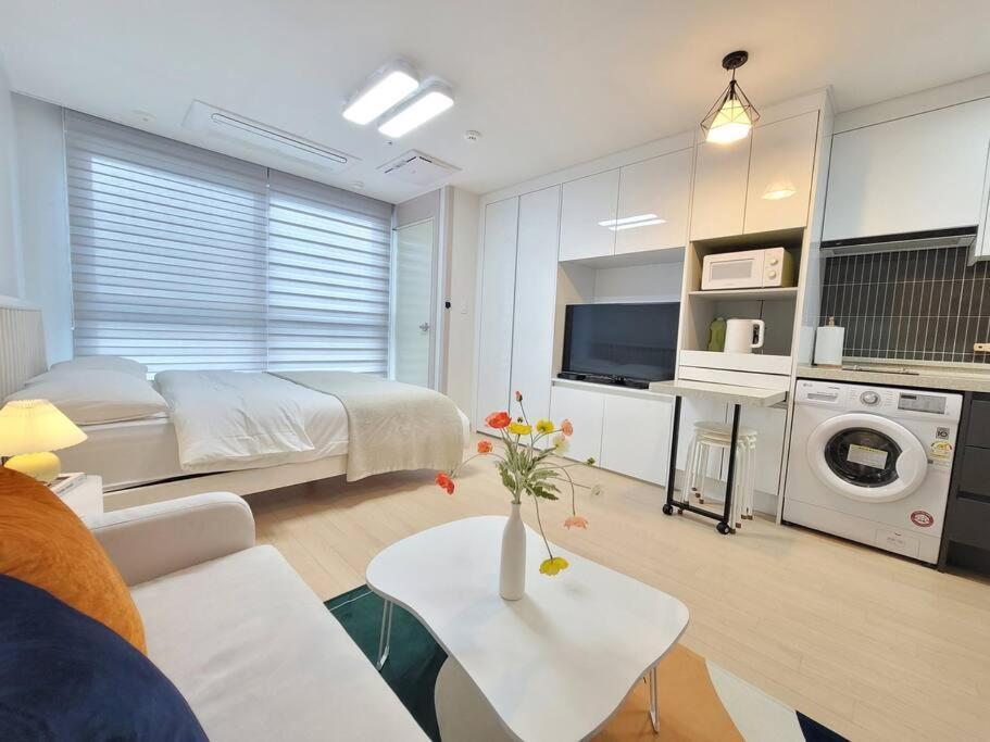 House Of Hyuni Busan