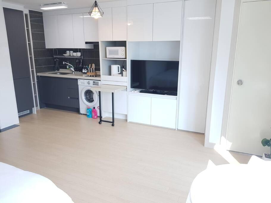 Apartment House Of Hyuni