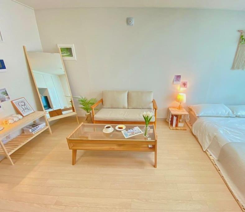House Of Hyuni Apartment *