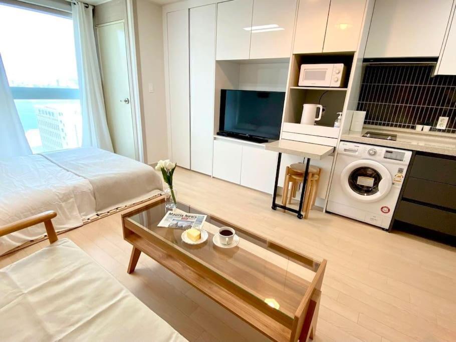 Apartment House Of Hyuni *