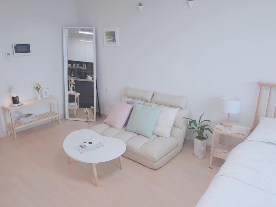 Apartment House Of Hyuni