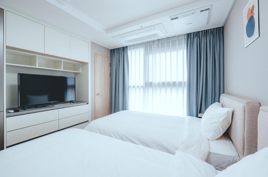 H Avenue Sasang Station Hotel