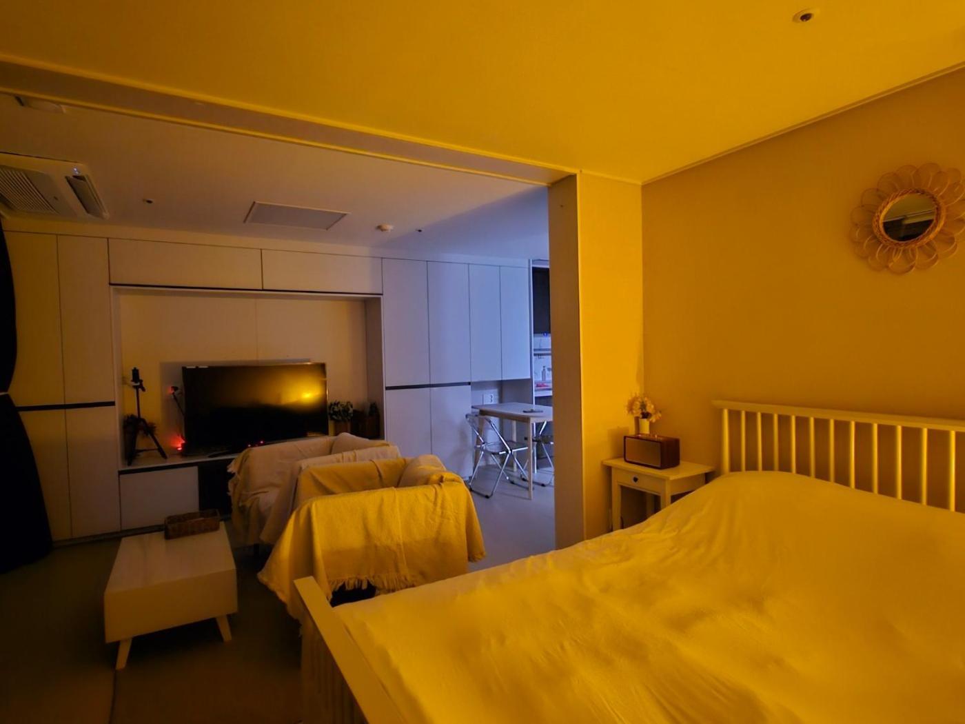 Gwangan Byulchae - 1sec To Gwanganli Beach, Oceanview Apartment
