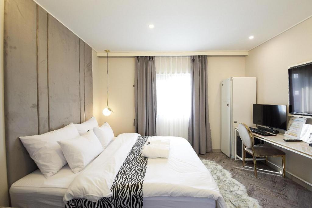 Hotel Denbasta