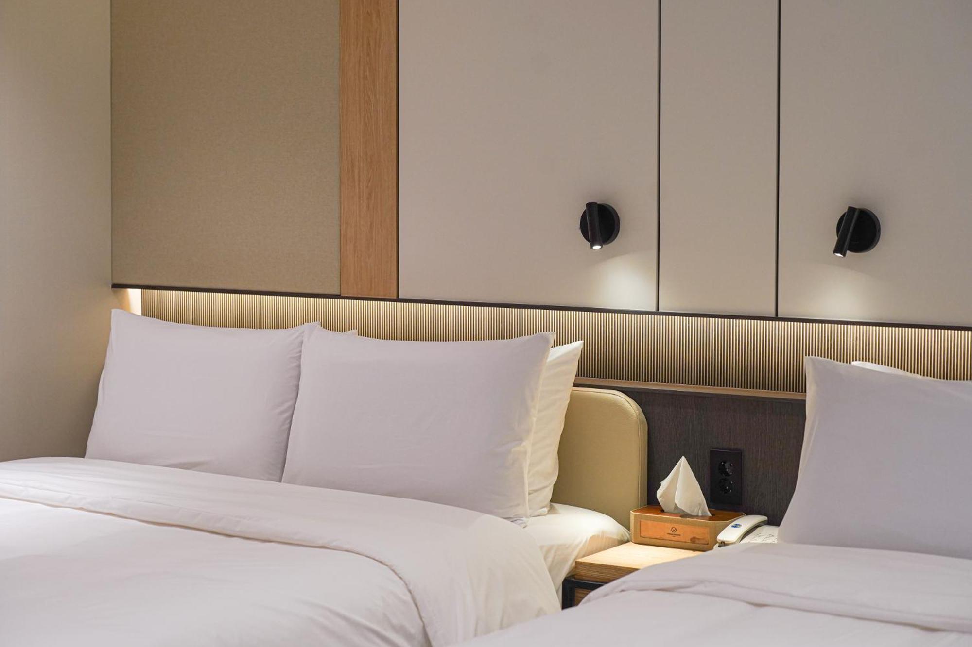 Urban Groove Seomyeon Hotel *