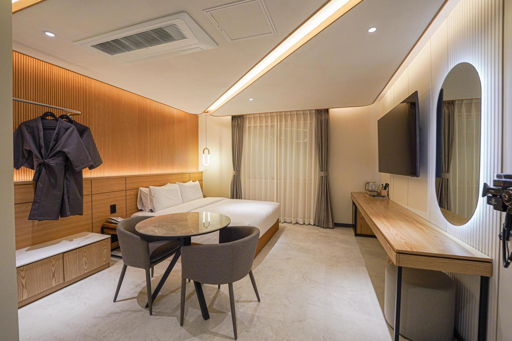 Urban Groove Seomyeon Hotel Busan