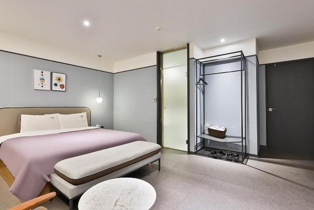 Jeonggwan Seven Bricks Motel *