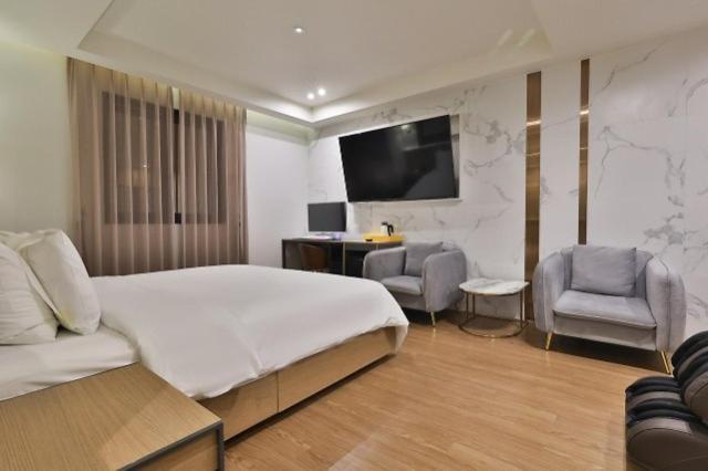 Guseodong Button Motel *
