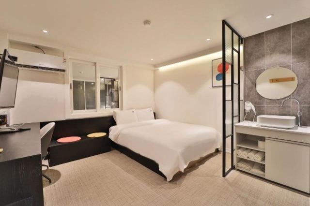 Suyeong Spring Day Motel Busan