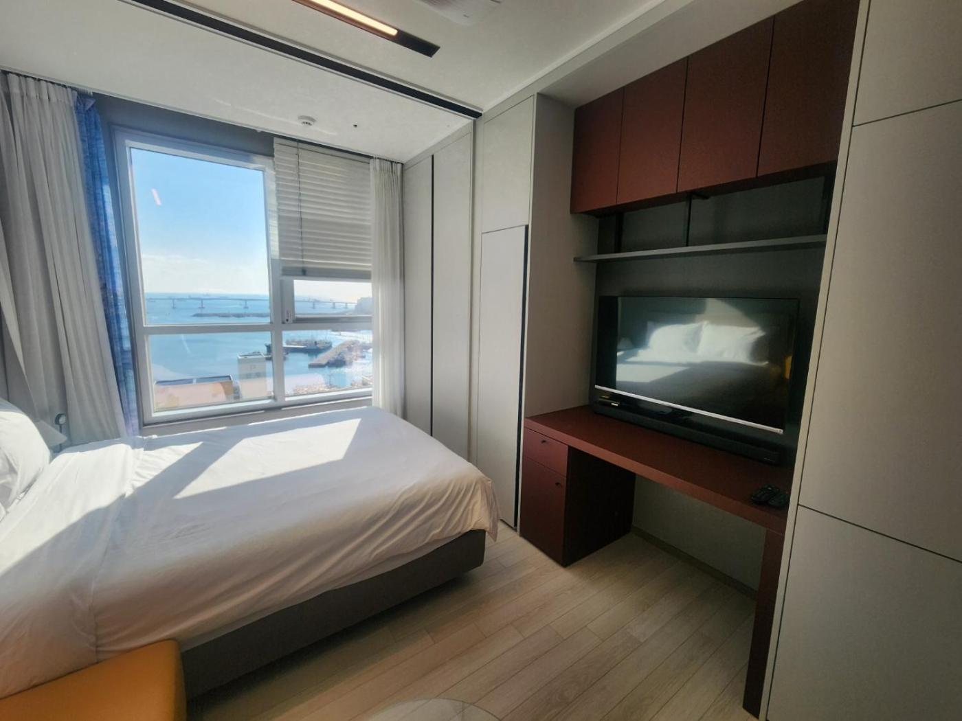 Apartment Brand New With Family