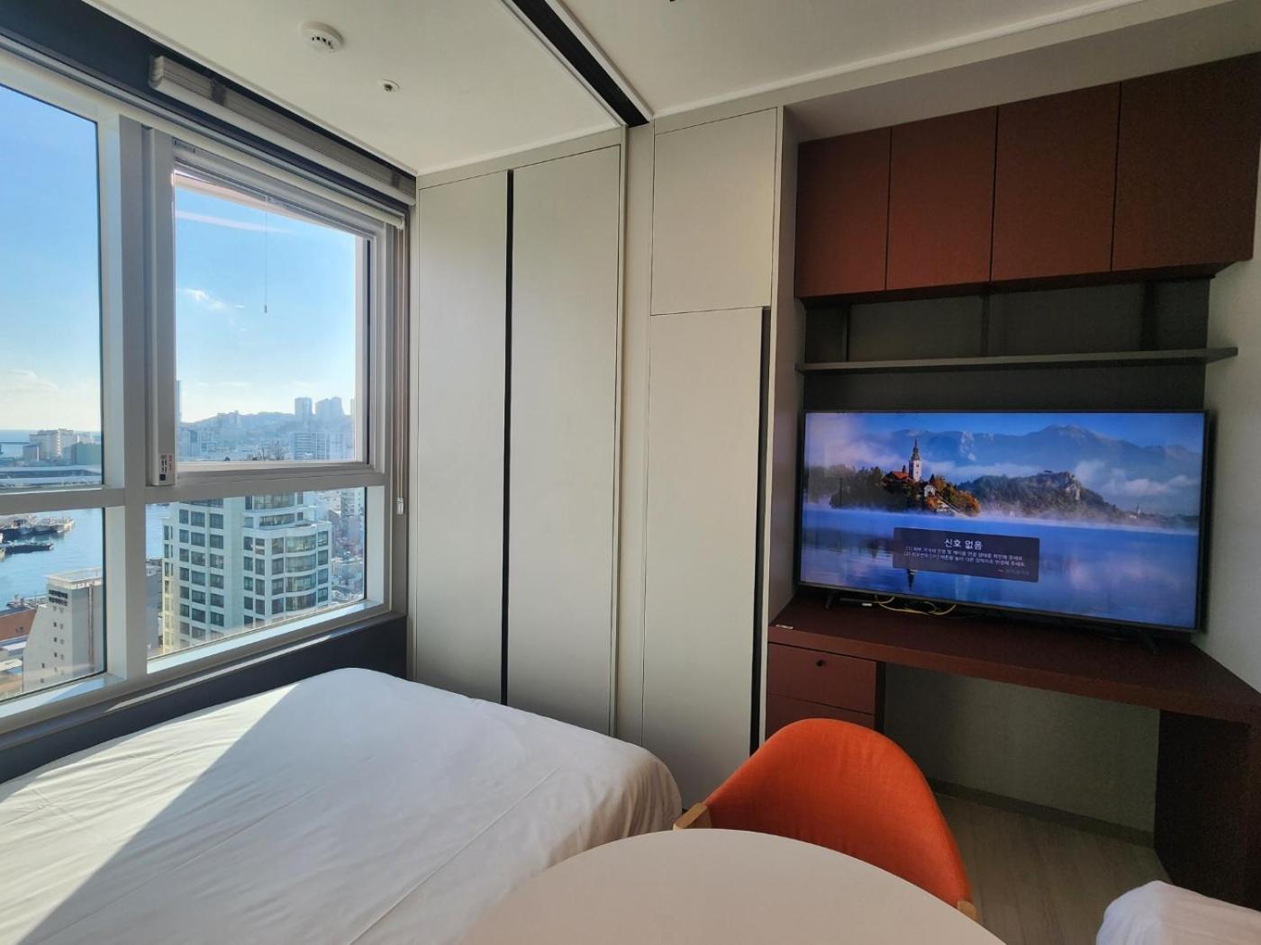 Apartment Brand New With Family *