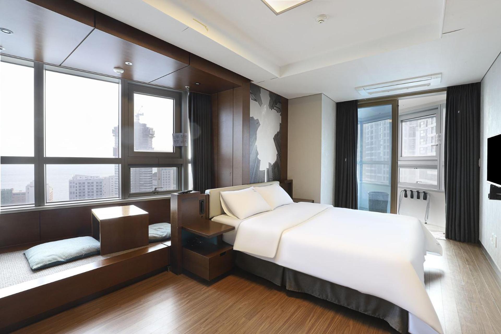 W Aparthotel Busan