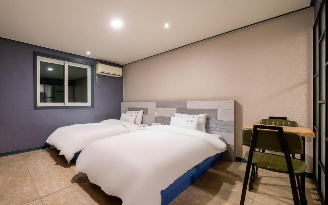 Hotel Cc *