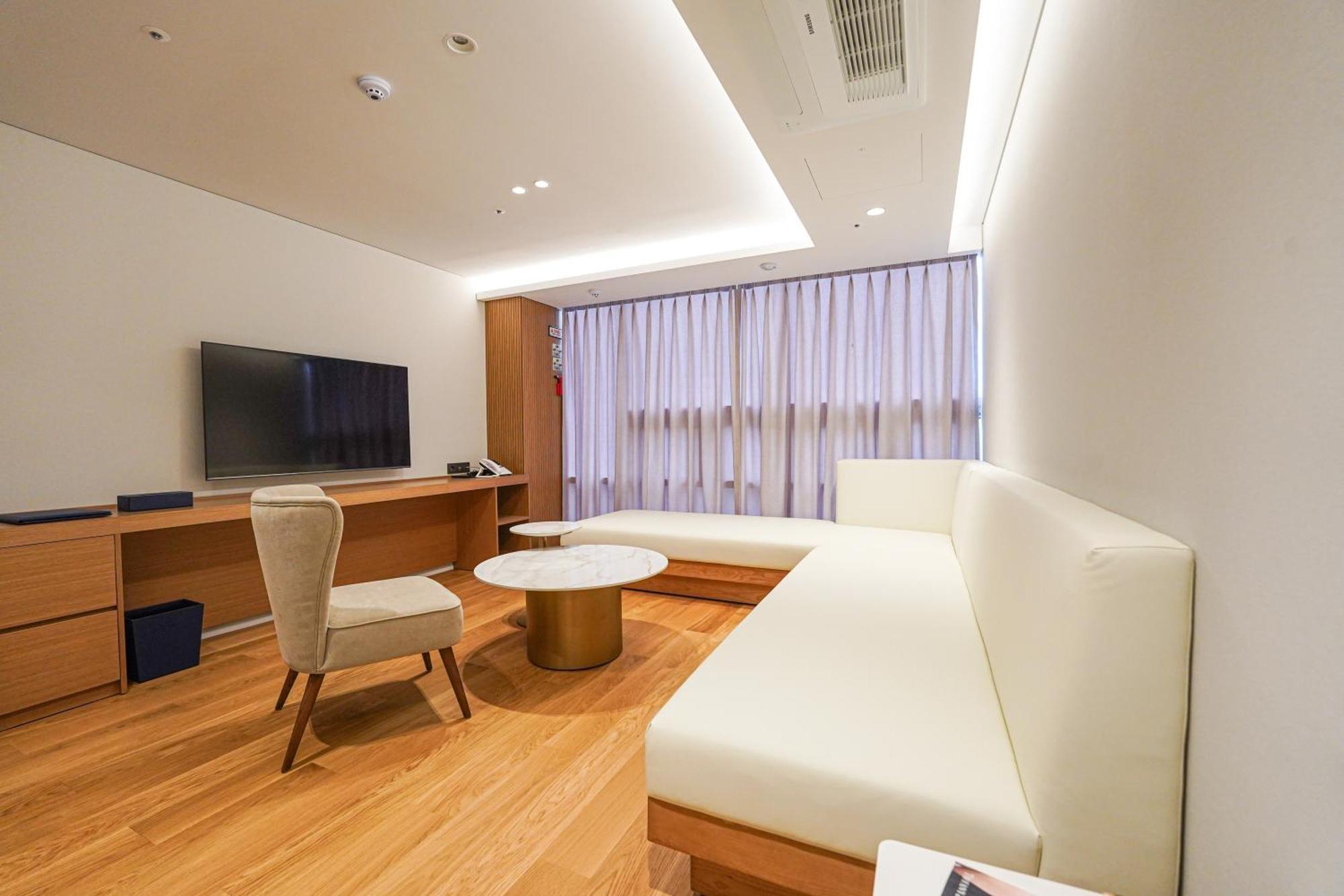 Ground27 Hotel