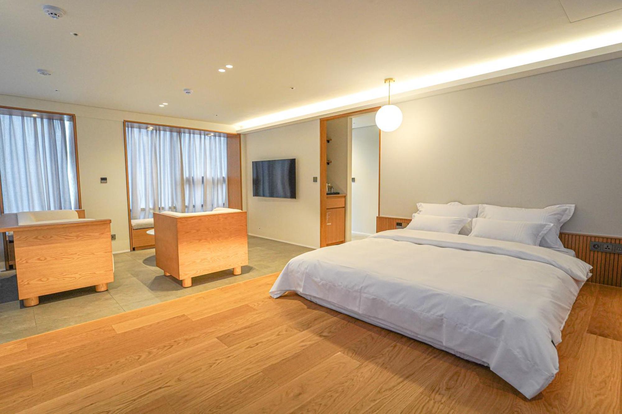 Ground27 Hotel *