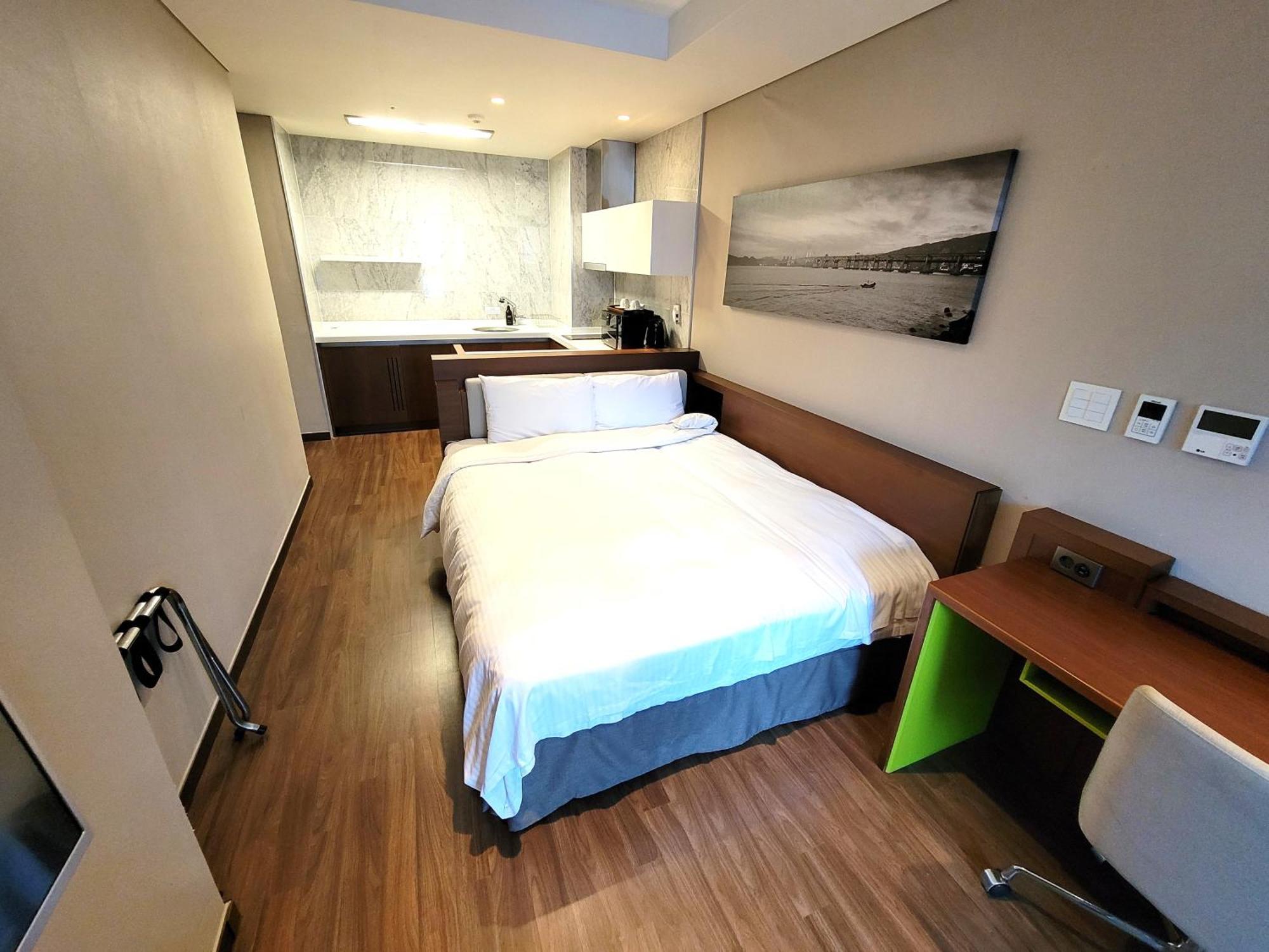 W Aparthotel