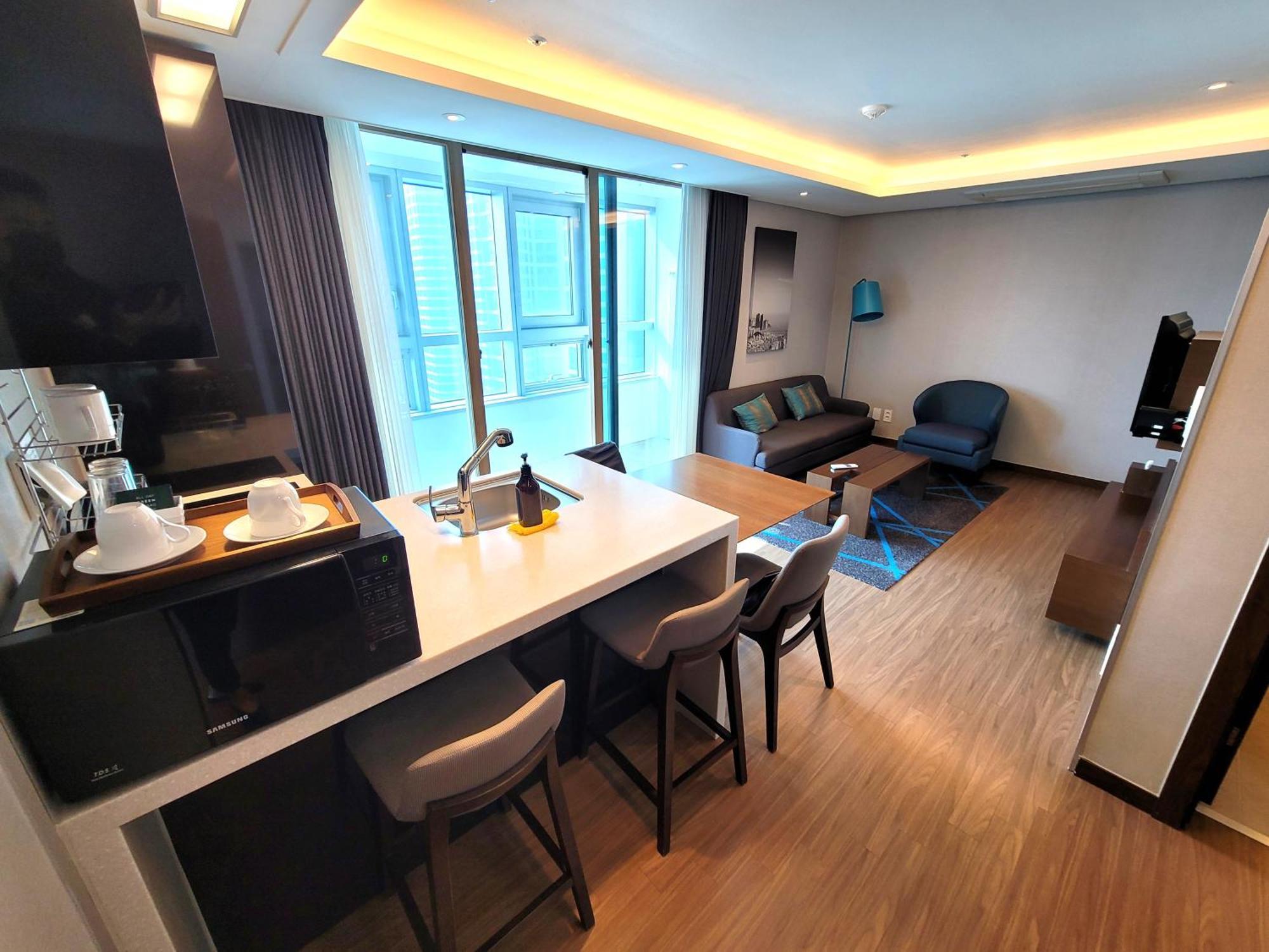 W Aparthotel