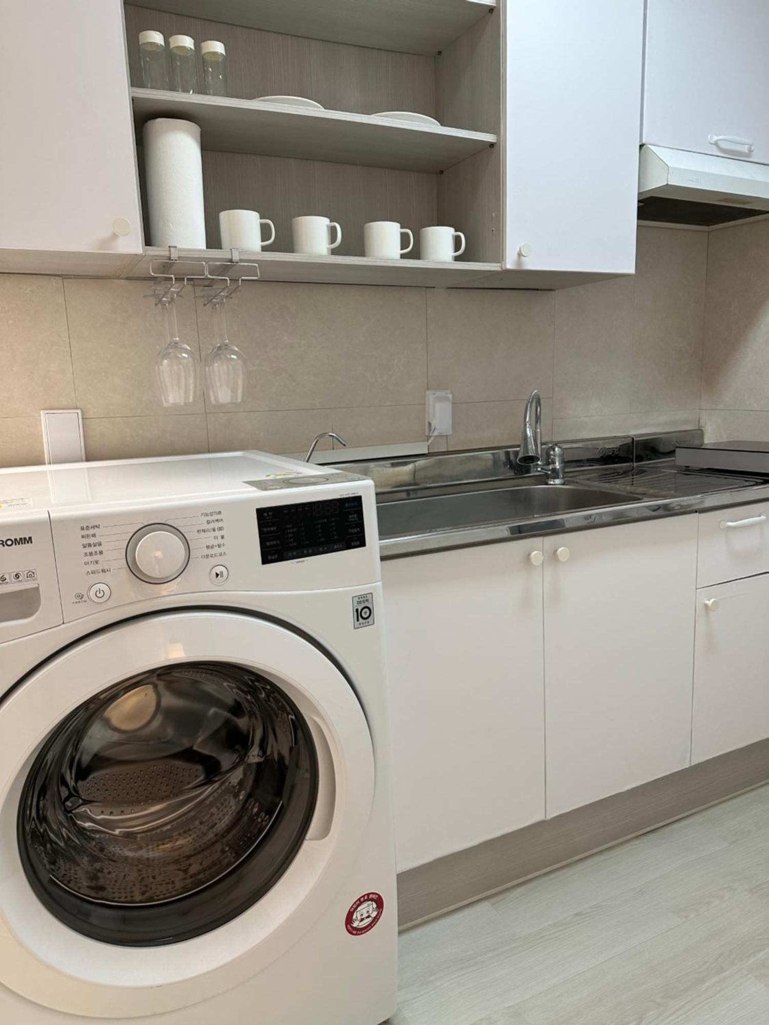 Zentea House Station Branch Apartment Busan