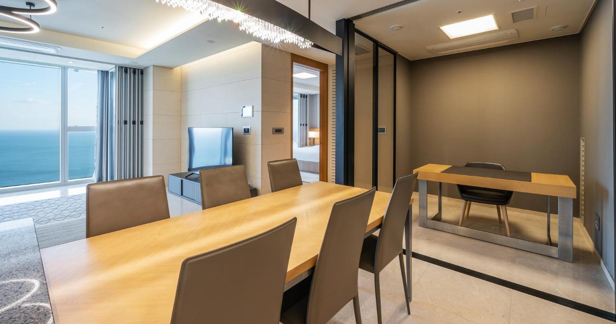 Lct Y Collection Hotel