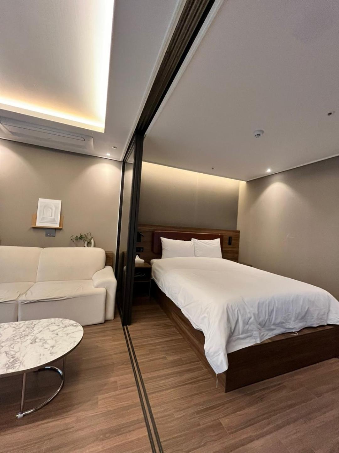 Haeundae Lamer Stay Aparthotel