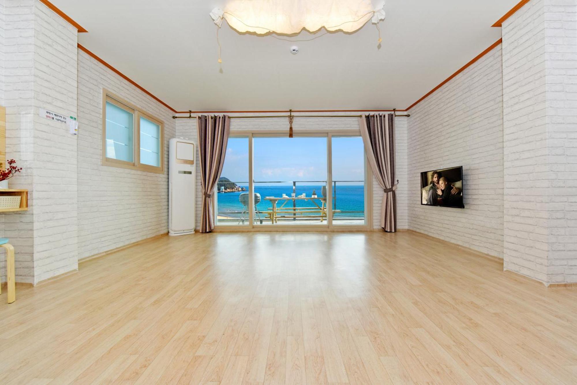 Olla Caravan 4* Busan