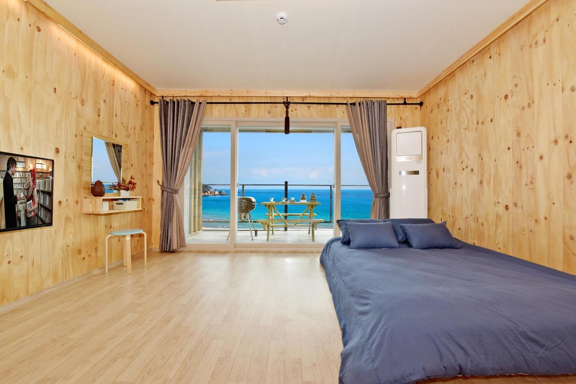 Olla Caravan Guest house 4*