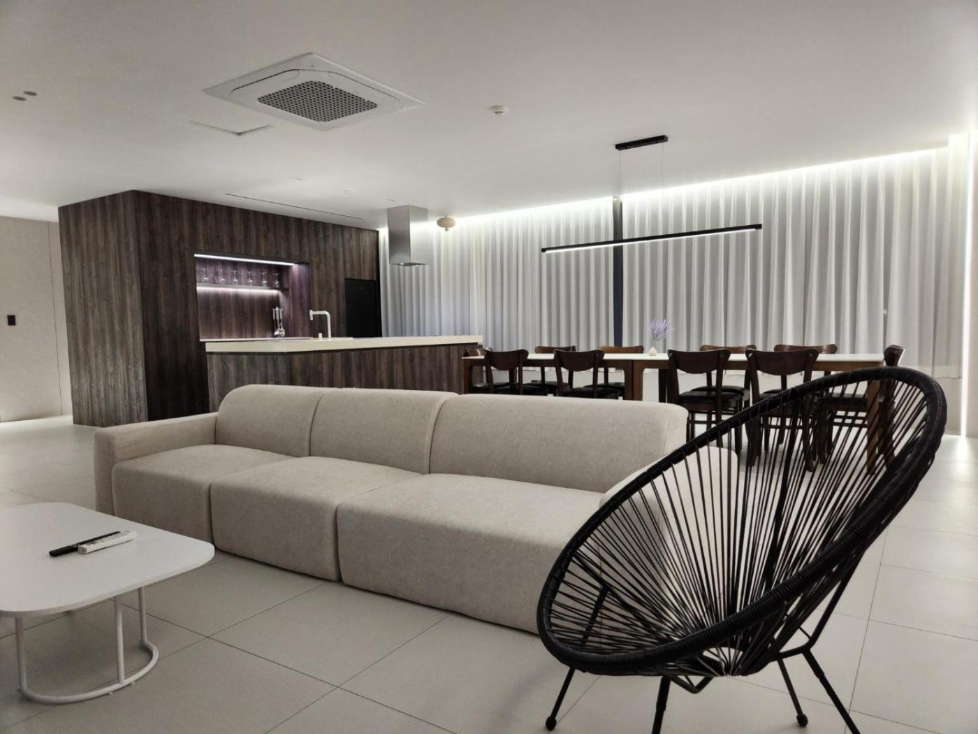 Penton9 B Holiday home Busan