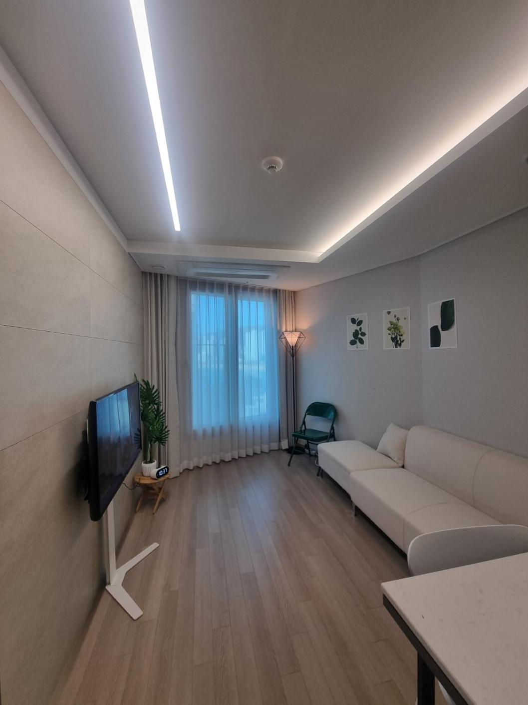 Apartment Gwangan Bridge Coni House