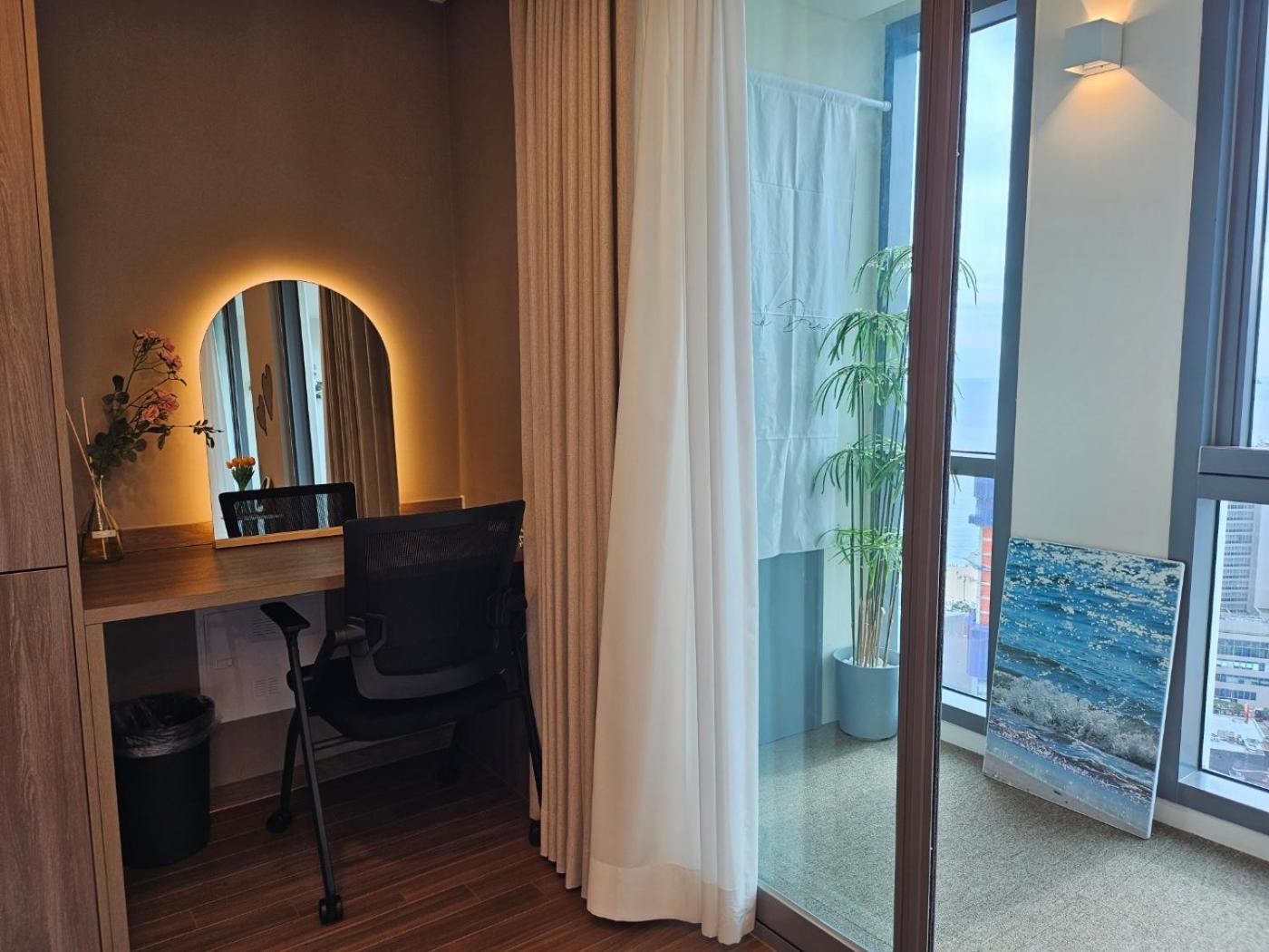 Haeundae La Hotel Busan