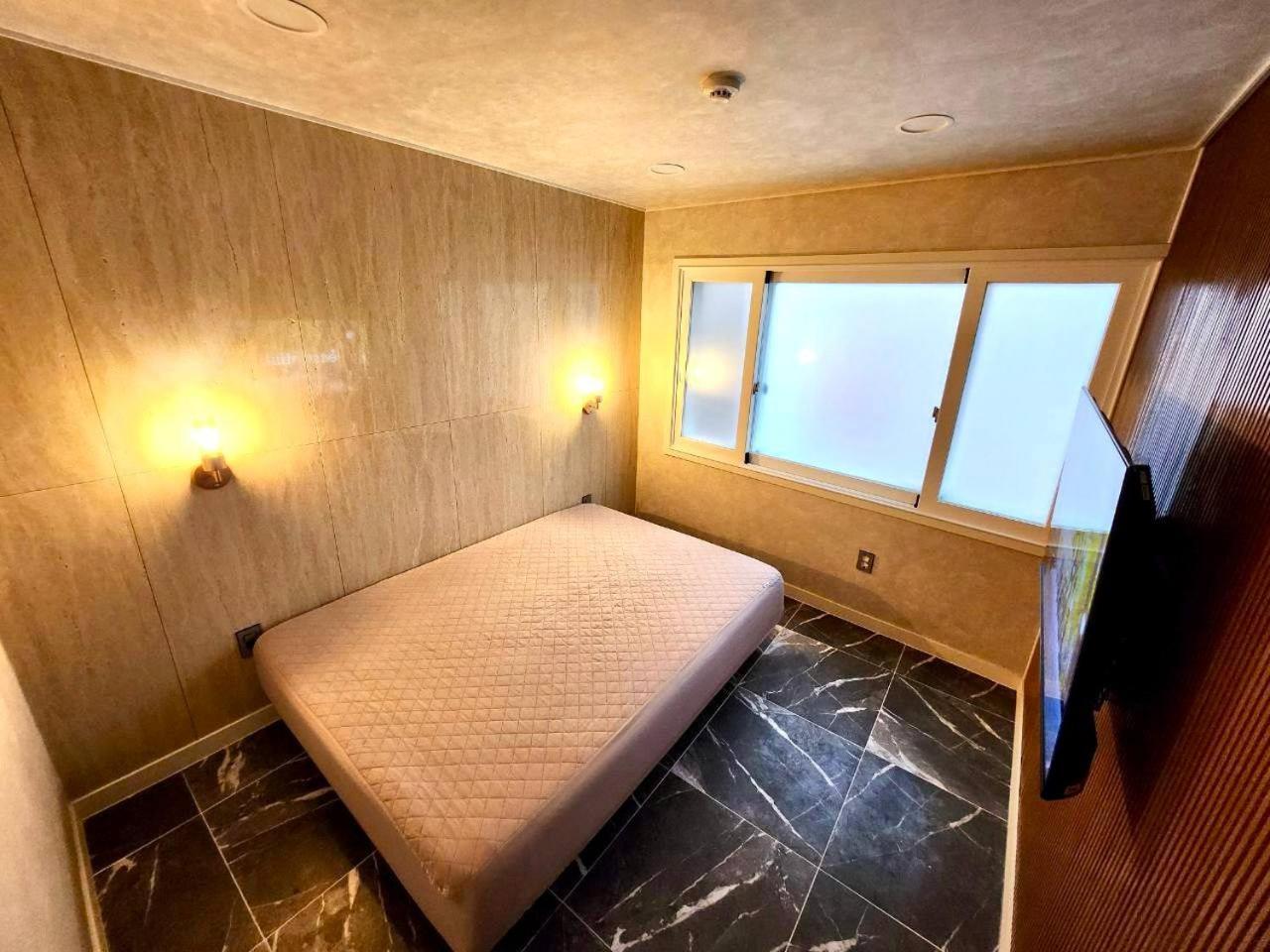 Bosu House Holiday home *