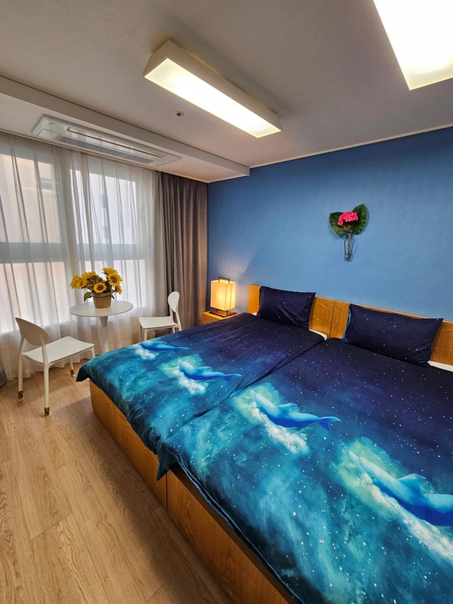 #2 Twin# 2 Minutes Run To The Sea, Close To The Sea, 5 Minutes To Club D Oasis Swimming Pool, Renewal Fresh Apartment *