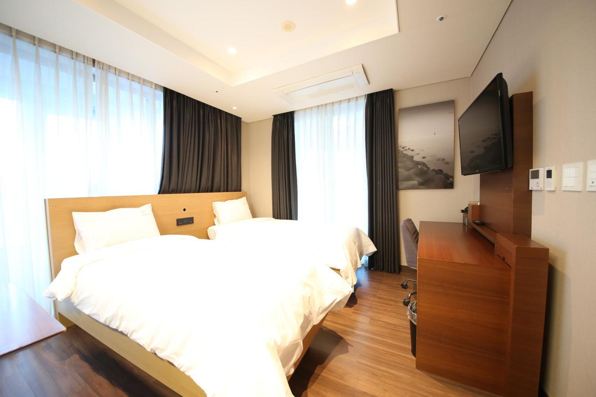 Hotel Haeundae W Busan