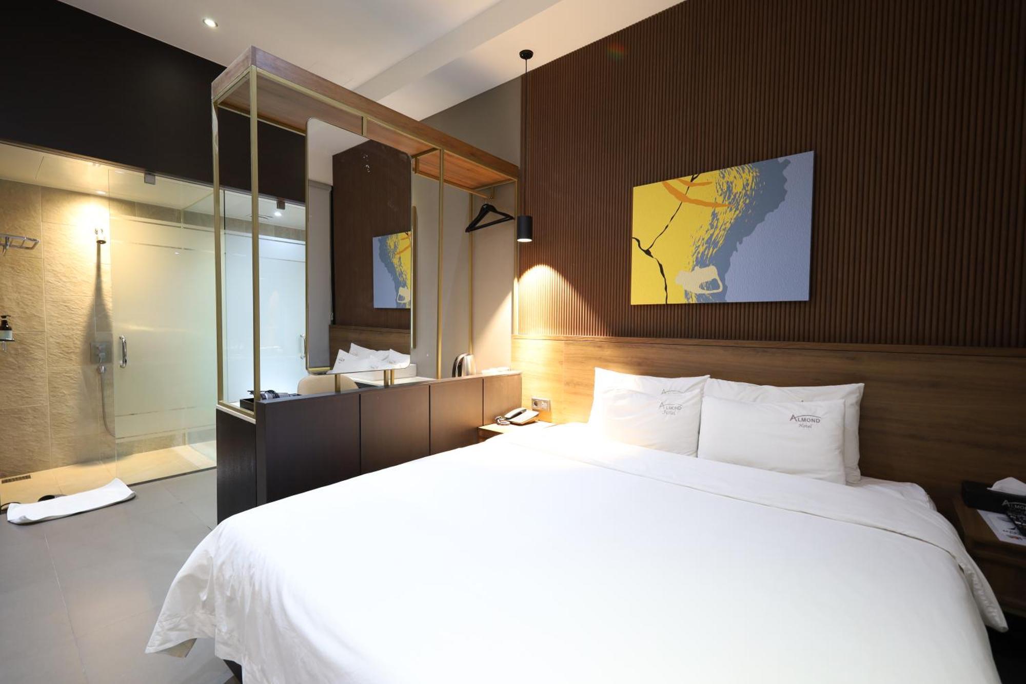 Almond Station Hotel Busan