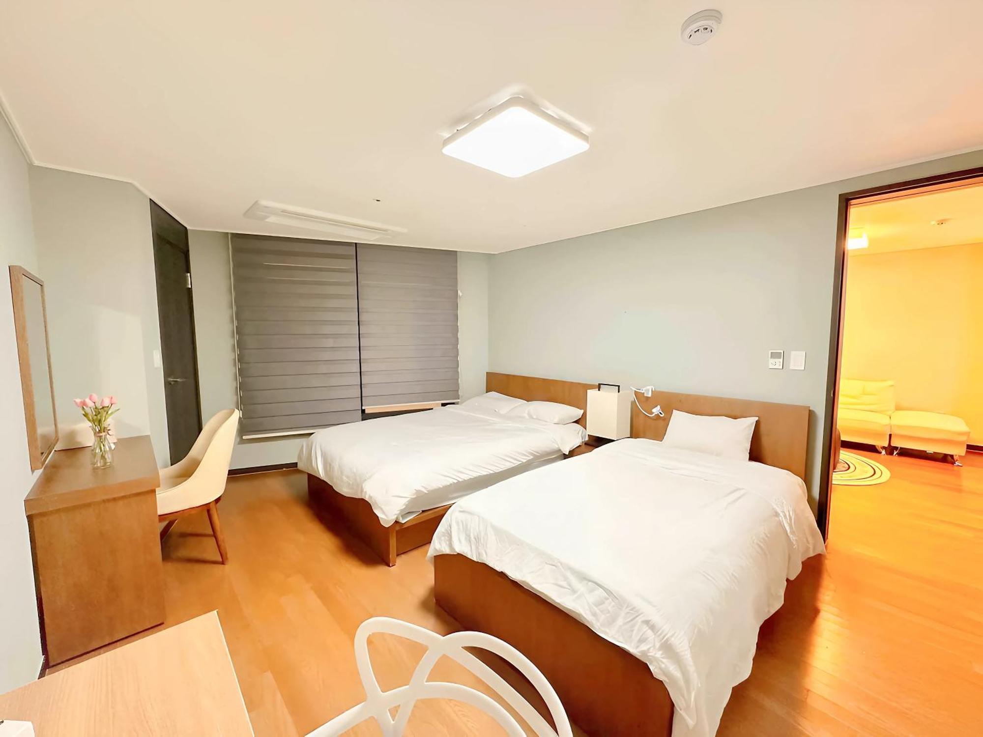 Apartment With *