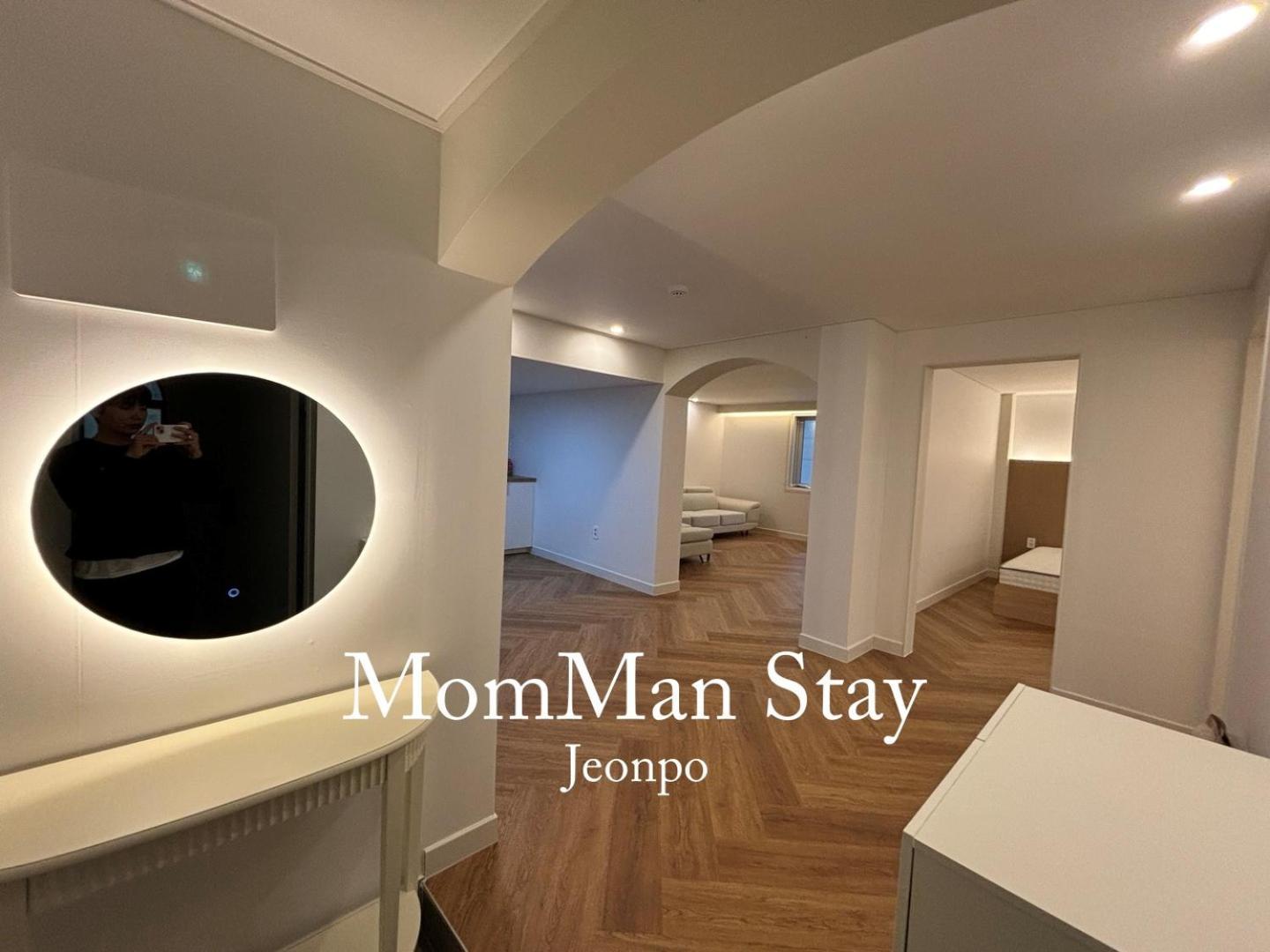 Momman 401 * Busan