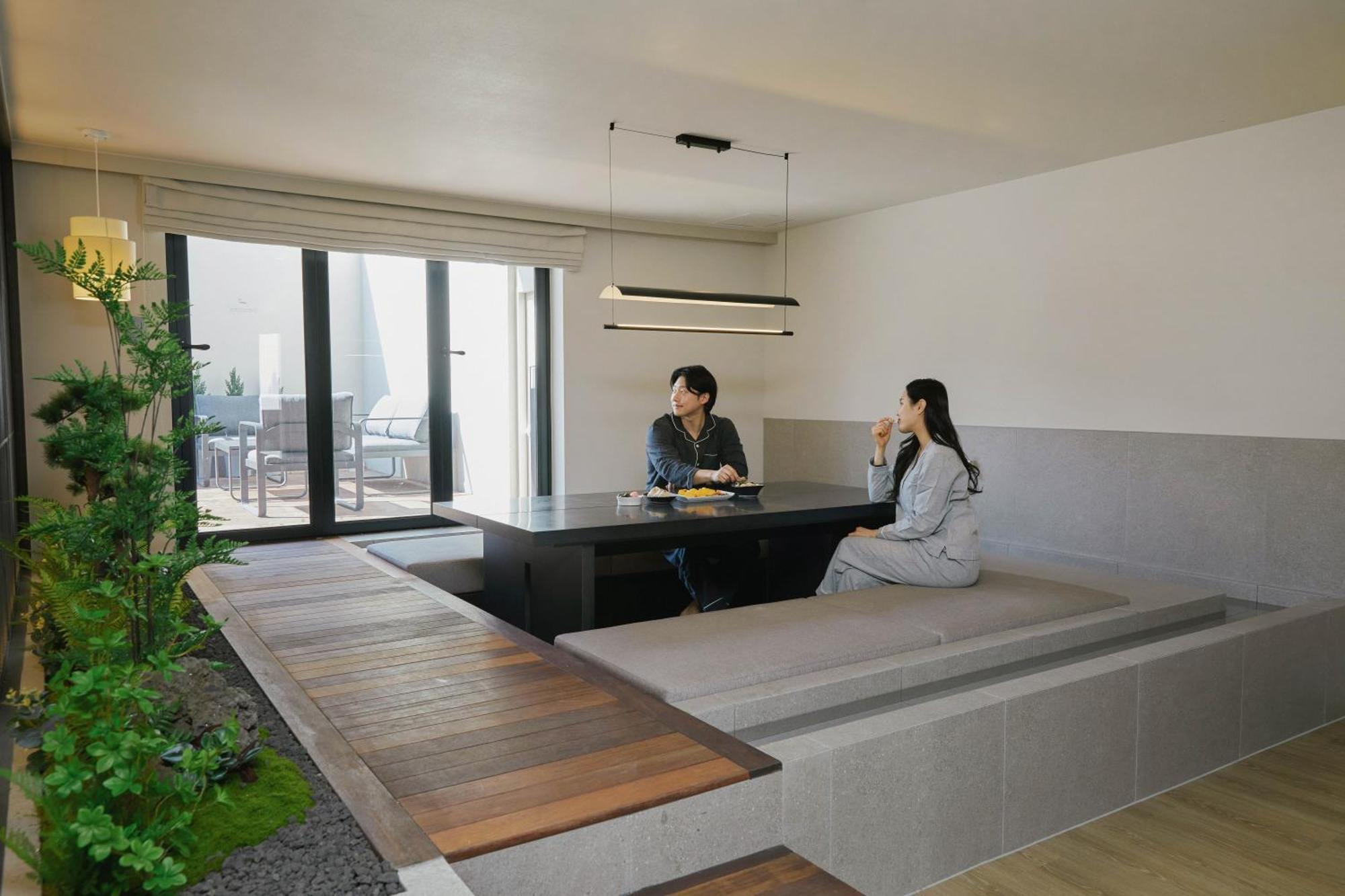 Hotel Koum Gijang By Aank *