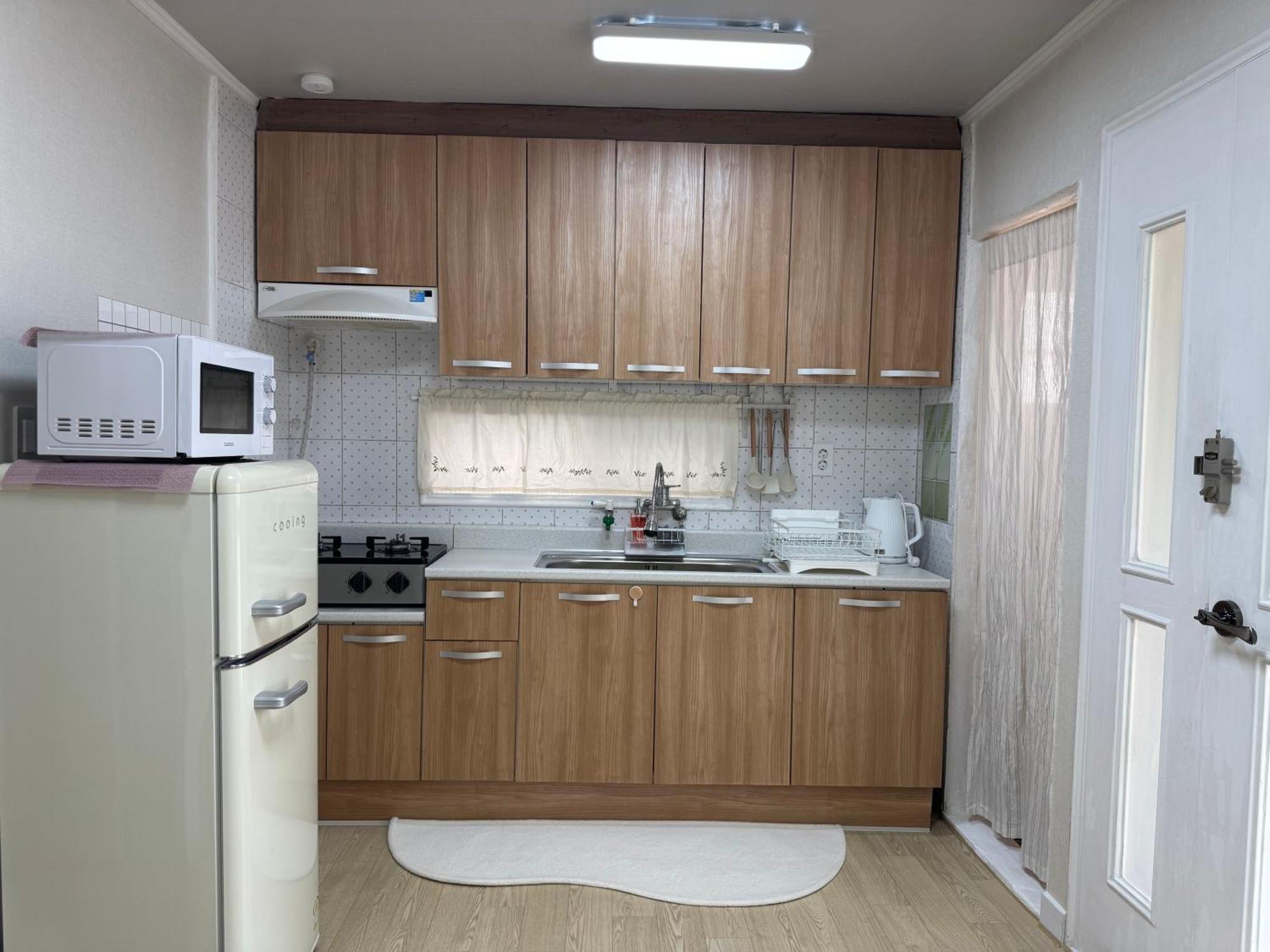 Homestay Near Ktx Station #5min Walk #up To 5 Guests Busan