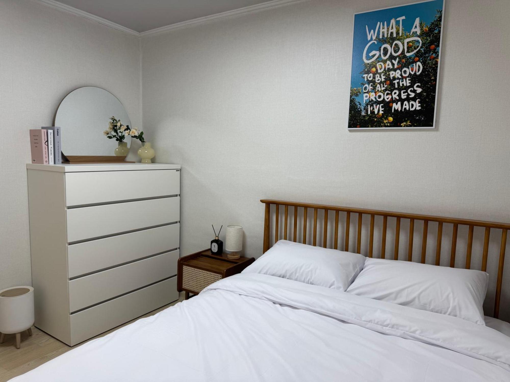 Near Ktx Station #5min Walk #up To 5 Guests Homestay