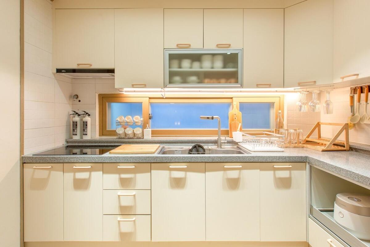 Private House For 8ppl 3q 2ss *
