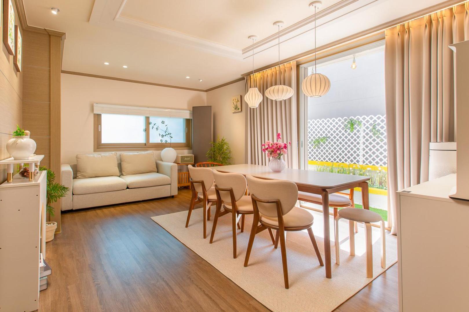 Private House For 8ppl 3q 2ss Busan
